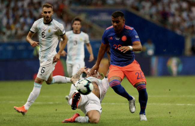 Argentina 0-2 Colombia: Messi bế tắc, thua trận ra quân Copa America 2019